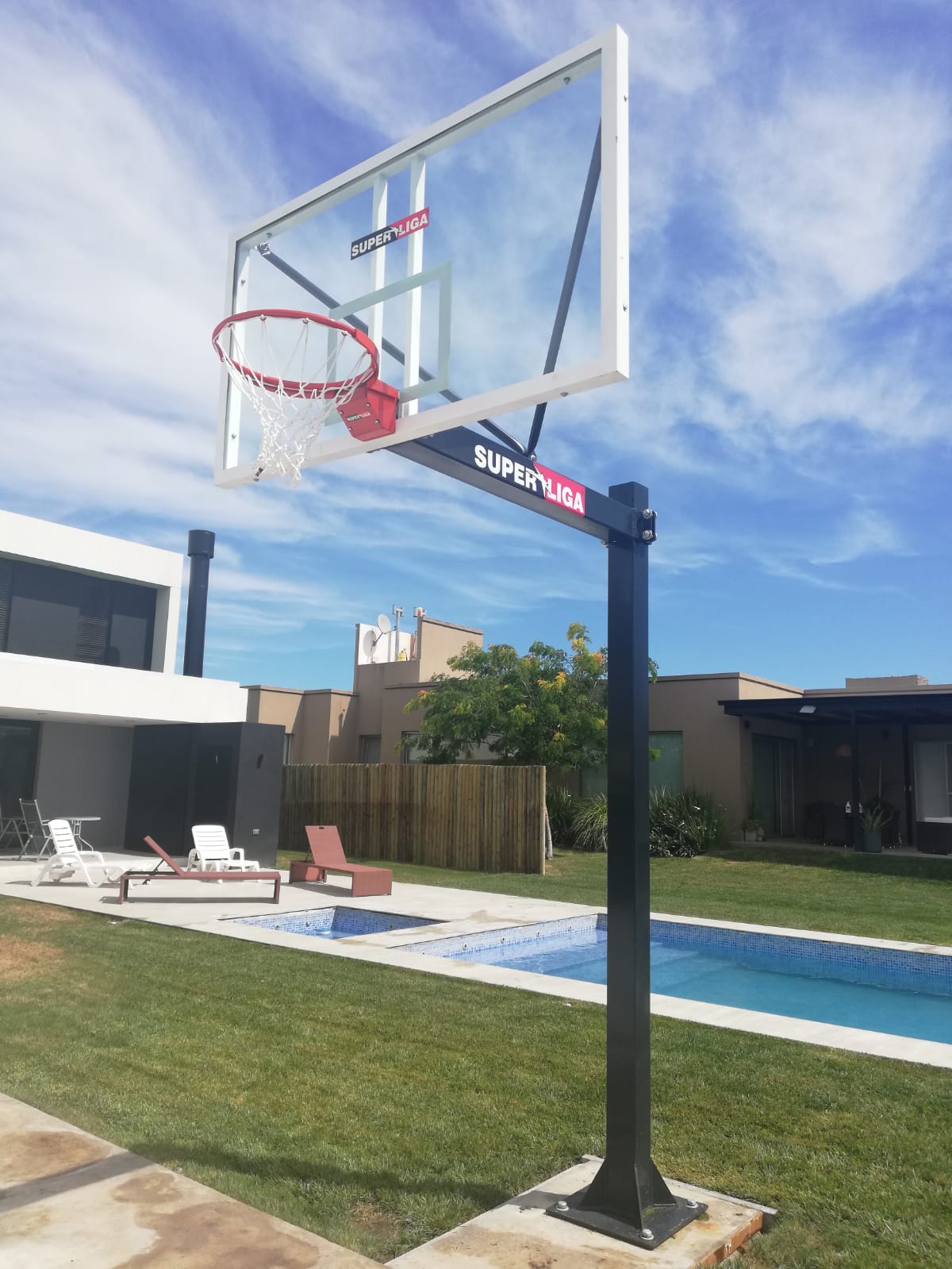 Soporte Reforzado para Conjunto Profesional en Casa